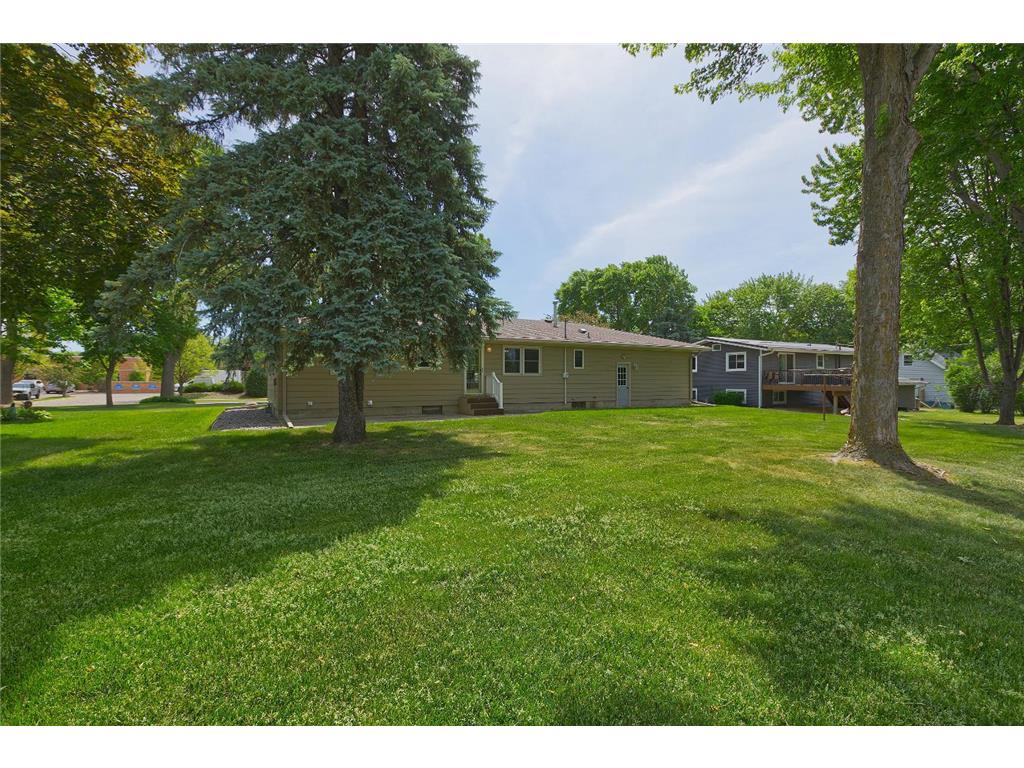 540 4th Street N Winsted MN 55395 7087008 image39