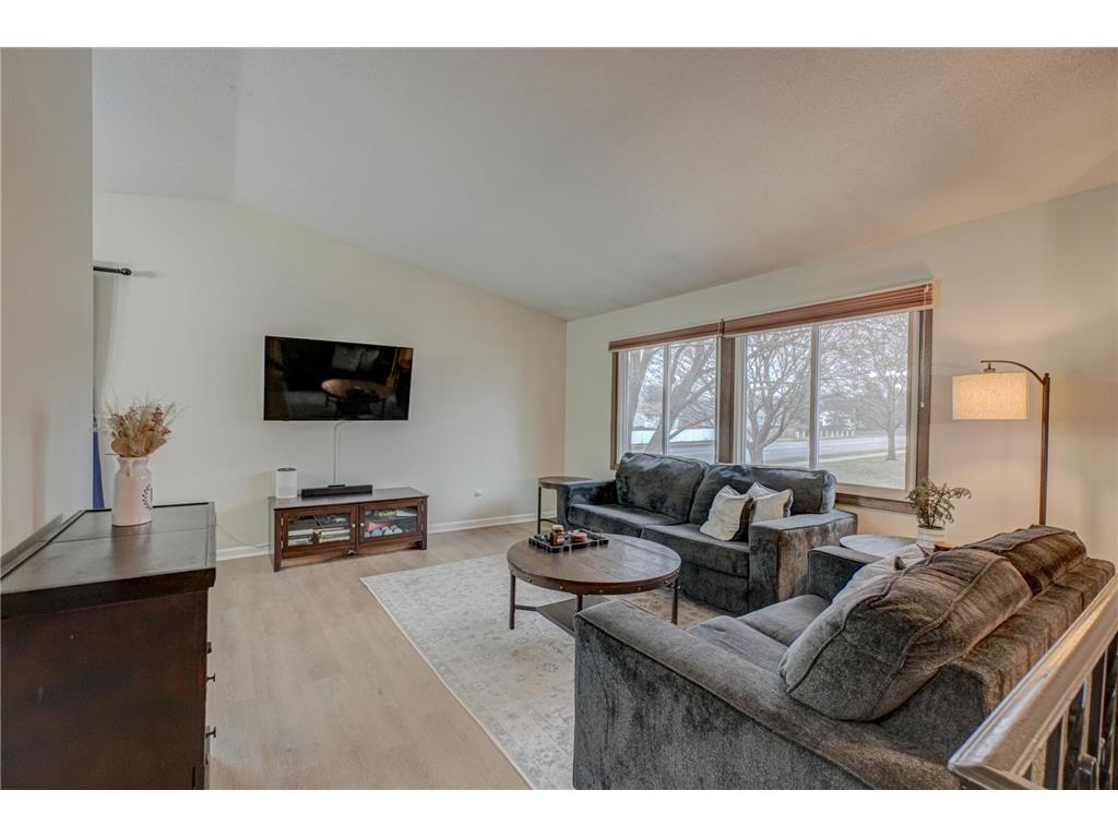 540 98th Lane NE Blaine MN 55434 6698854 image1