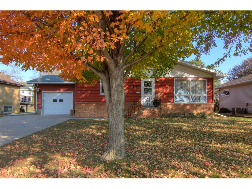 540 E Broadway Plainview MN 55964 6302294 image1