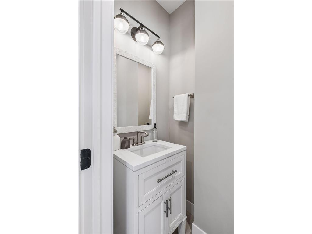 540 Holly Avenue Saint Paul MN 55102 7089127 image21