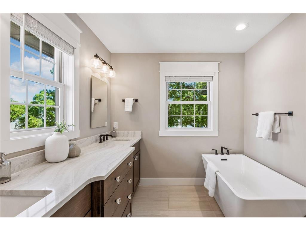 540 Holly Avenue Saint Paul MN 55102 7089127 image29