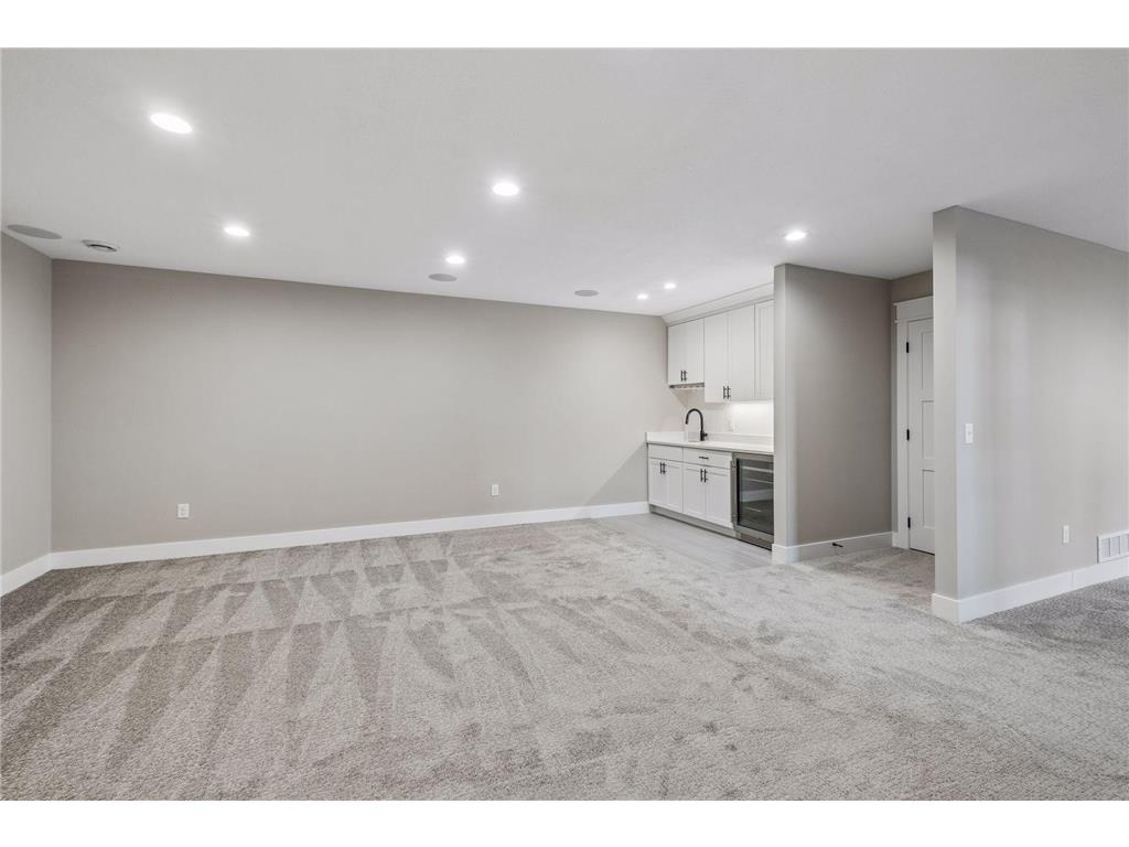 540 Holly Avenue Saint Paul MN 55102 7089127 image37