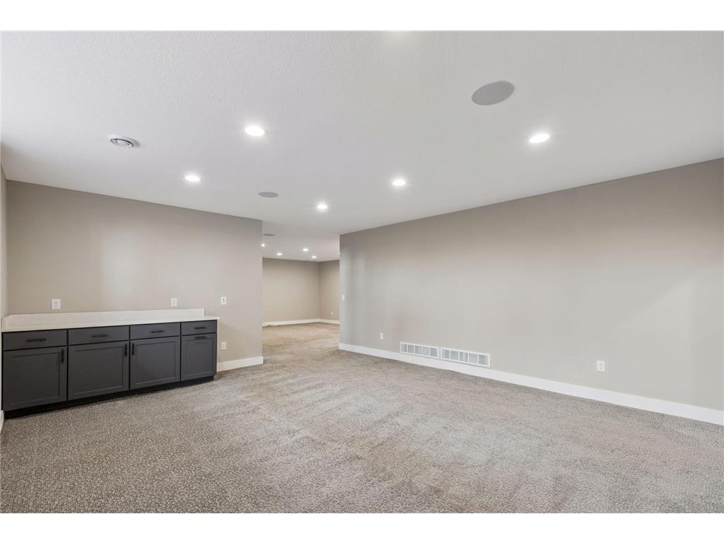 540 Holly Avenue Saint Paul MN 55102 7089127 image39
