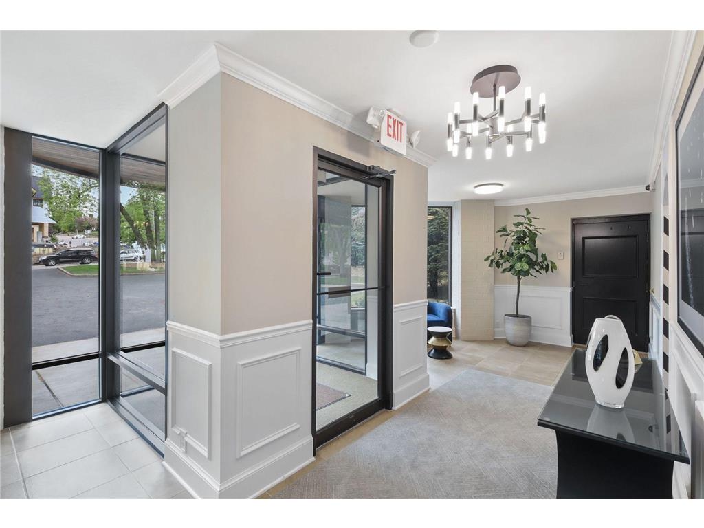 540 Indian Mound Street #1A Wayzata MN 55391 - Lake Minnetonka 7047326 image3