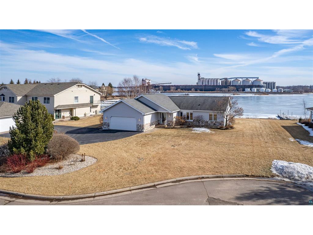 540 Marina Drive Superior WI 54880 6680144 image1