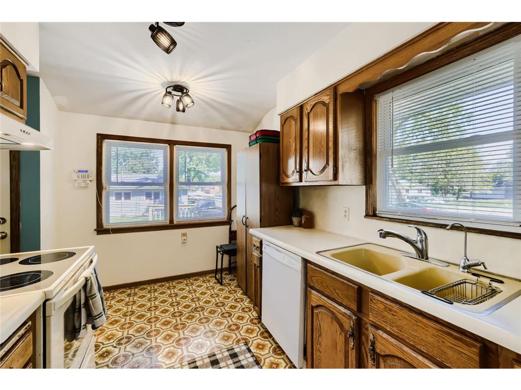 5400 Knox Avenue N Brooklyn Center MN 55430 7079272 image9
