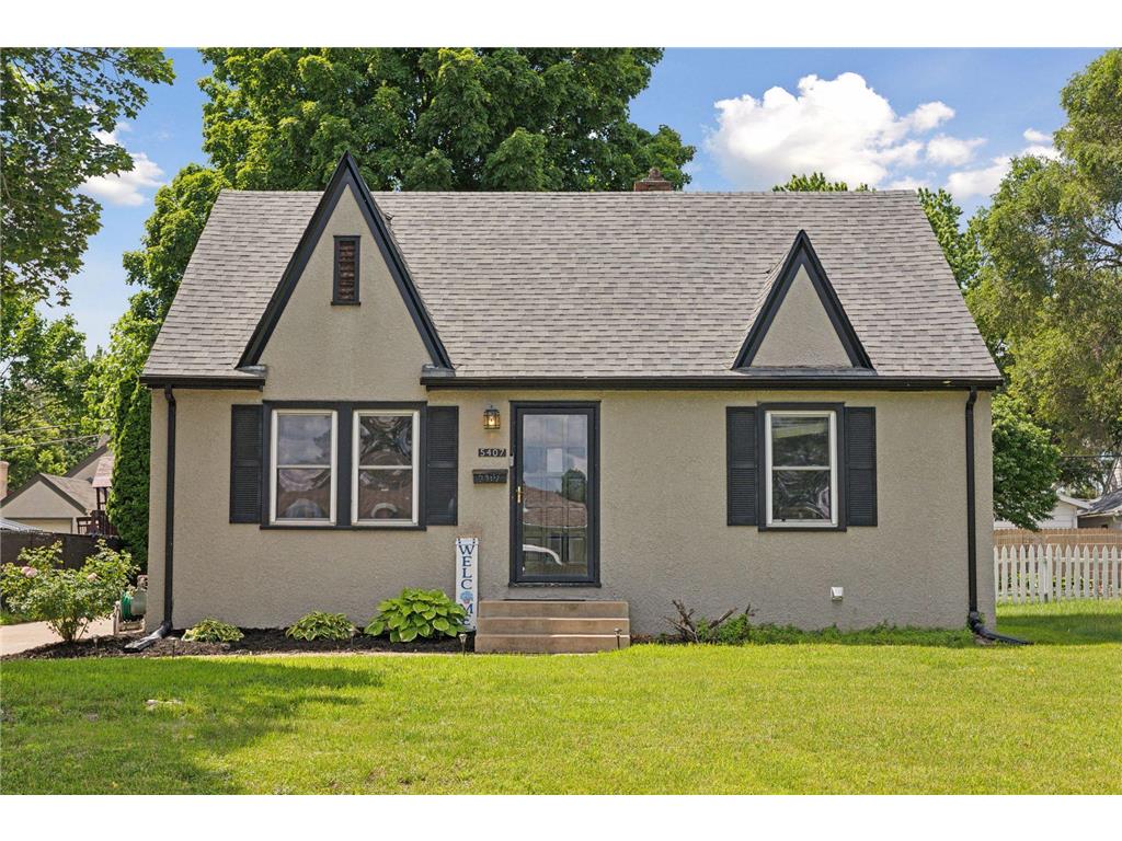 5407 Fairview Avenue N Crystal MN 55429 6560811 image1