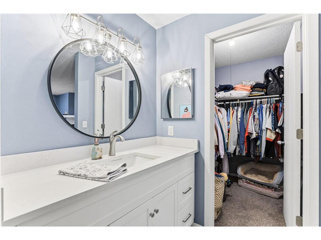 5407 W Brenner Pass Fridley MN 55432 6825196 image13