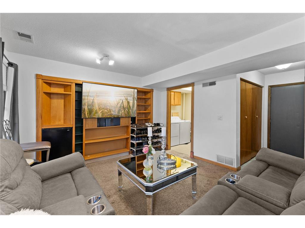 5408 Egan Drive Savage MN 55378 7070188 image21