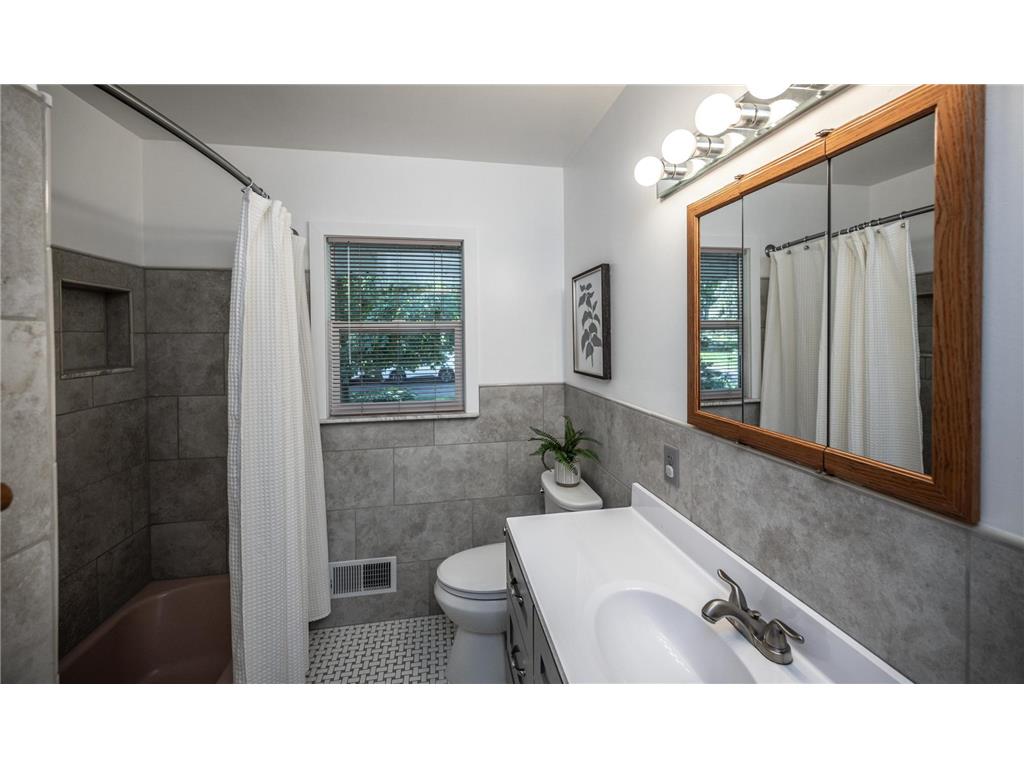 5409 Miracle Lane Minnetonka MN 55345 7042453 image11