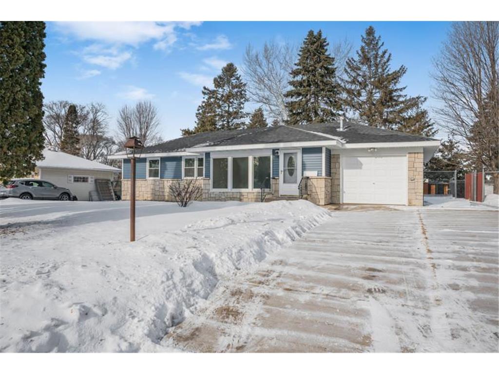 541 Manor Drive NE Spring Lake Park MN 55432 7011405 image1