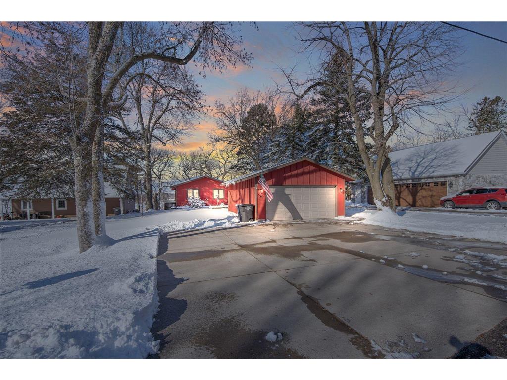 541 Nelson Court Center City MN 55012 - North Center Lake 6673045 image1