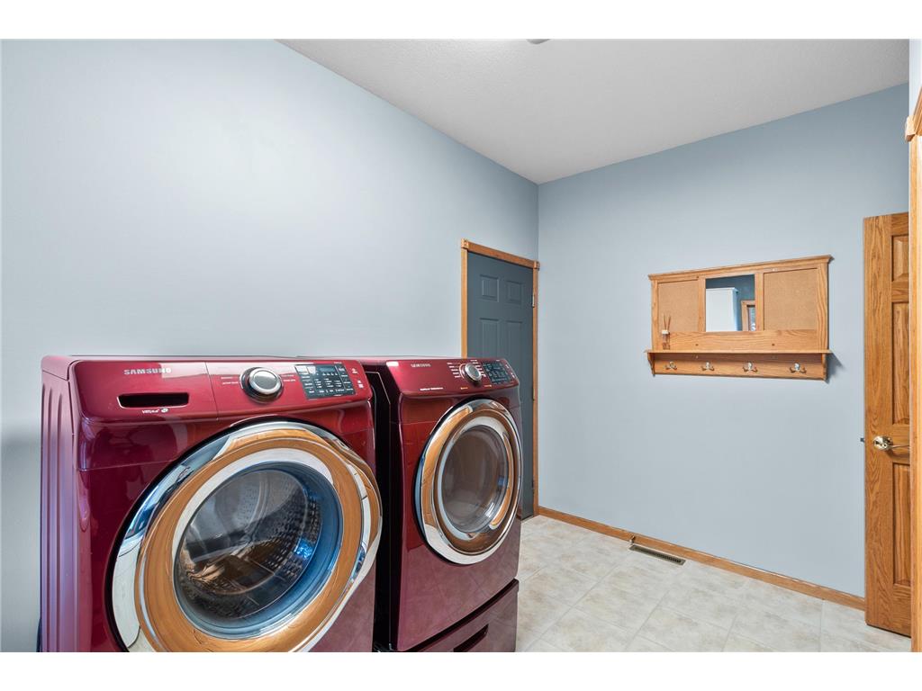 541 Woodland Trail Medford MN 55049 6746892 image23