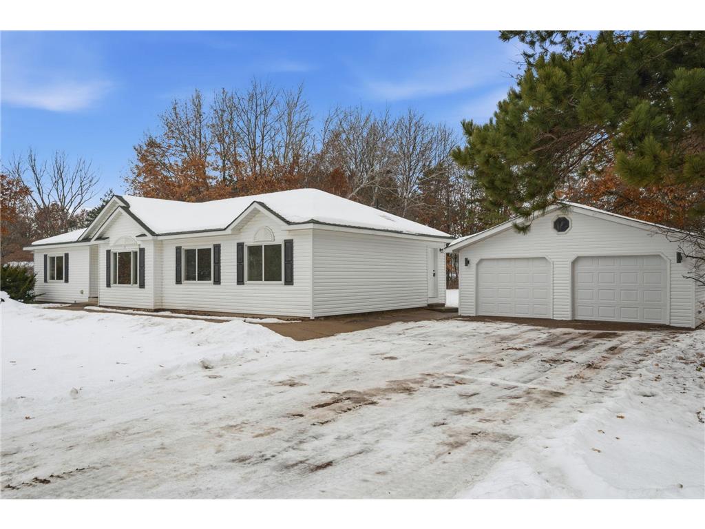 5411 Pine Lane North Branch MN 55056 7000884 image4