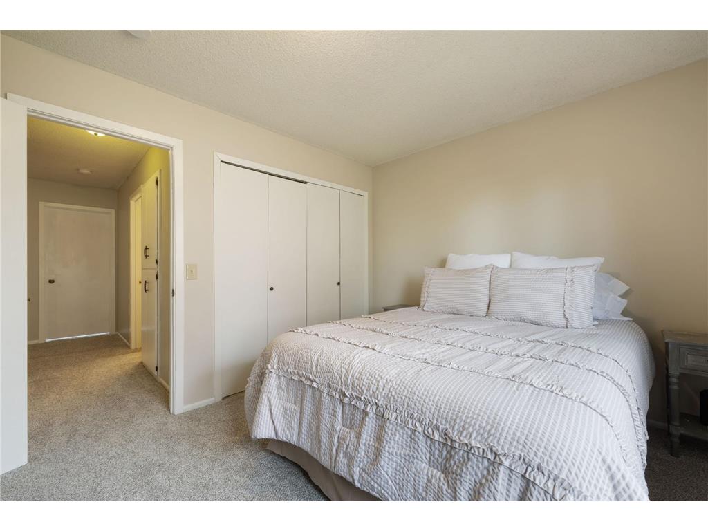 5413 Upper 147th Street W Apple Valley MN 55124 7057901 image9