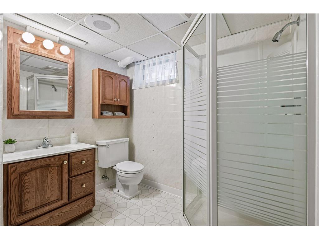 5419 50th Avenue N Crystal MN 55429 7048342 image24