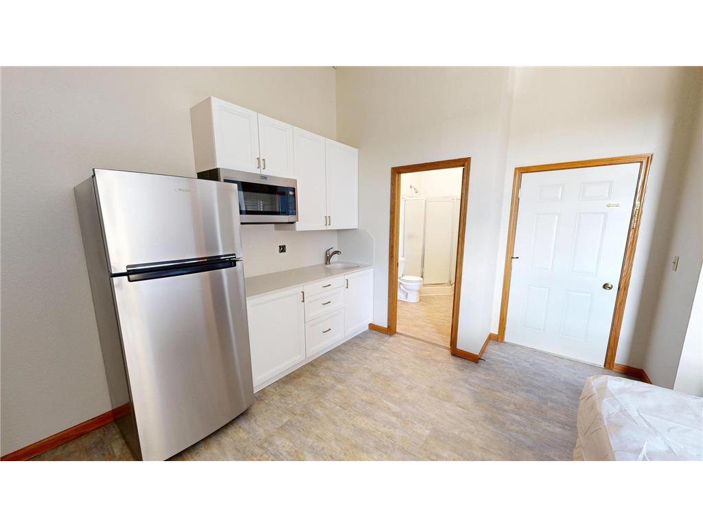 542 Benson Avenue SW #224 Efficient Willmar MN 56201 6727360 image1