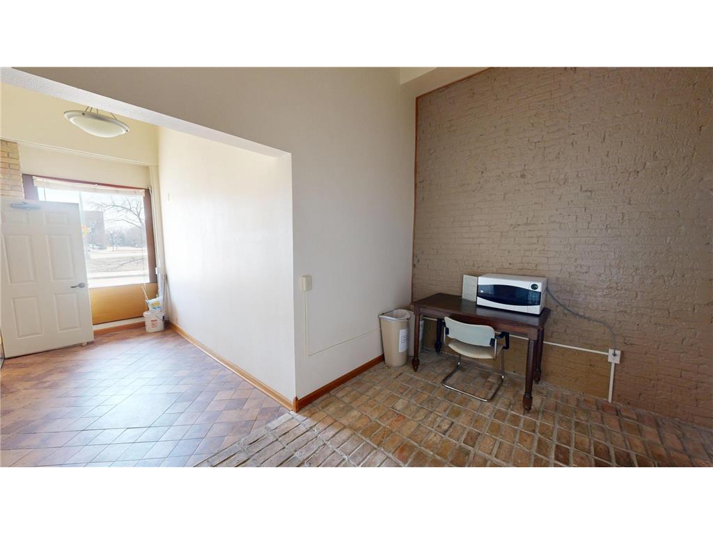 542 Benson Avenue SW #Dorm Type Dwelling Willmar MN 56201 6715597 image5