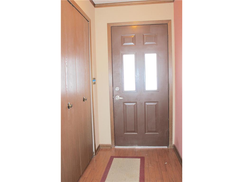 542 Graham Street SW Hutchinson MN 55350 7028421 image21
