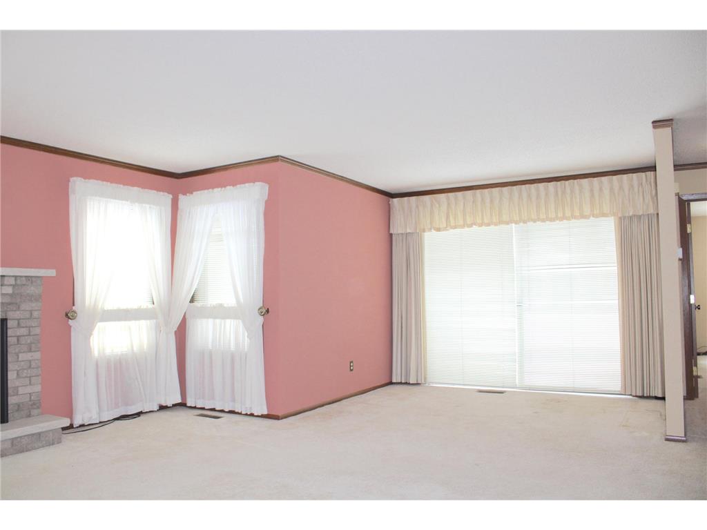 542 Graham Street SW Hutchinson MN 55350 7028421 image7