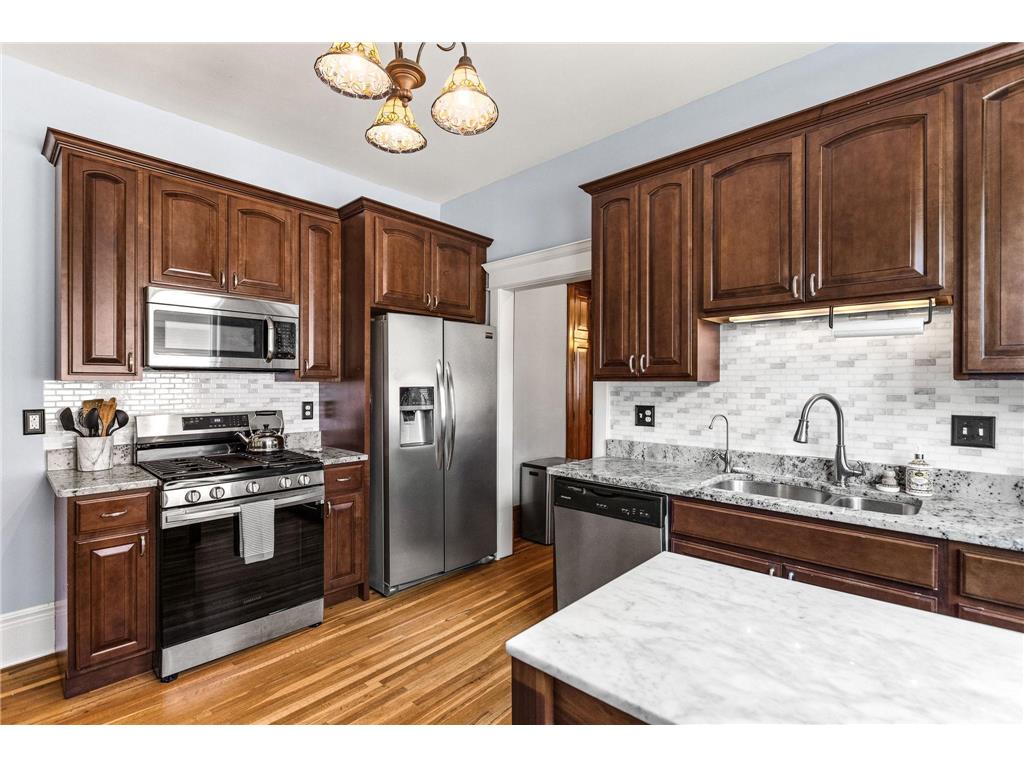 542 Portland Avenue Saint Paul MN 55102 6772103 image25