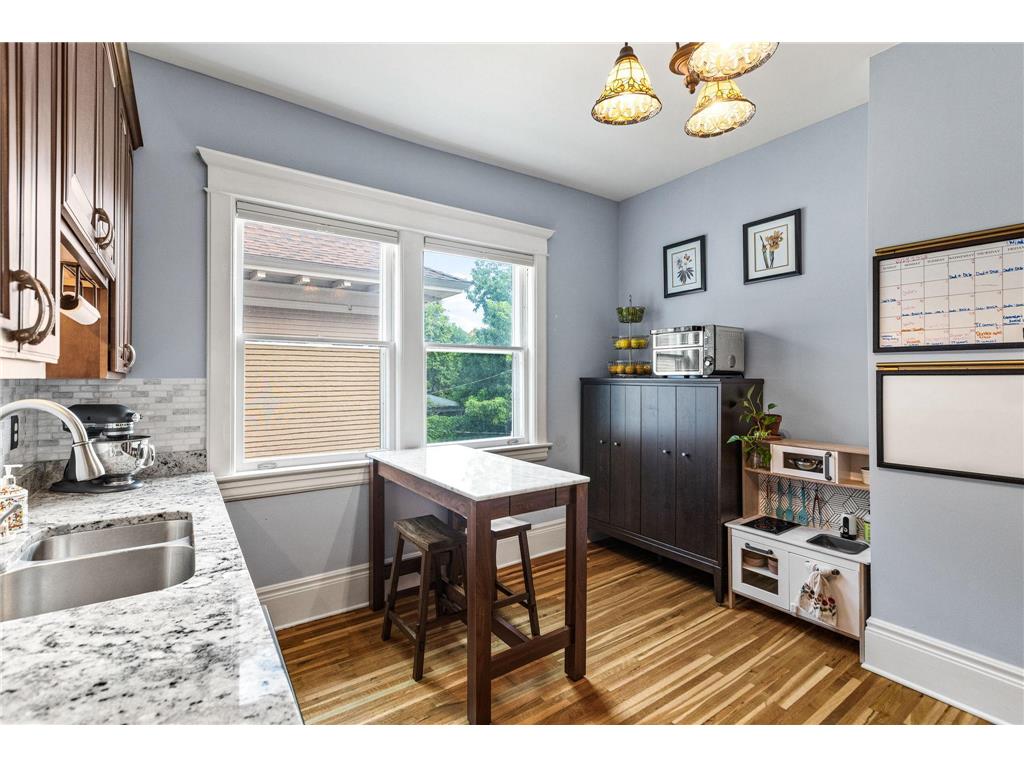 542 Portland Avenue Saint Paul MN 55102 6772103 image26