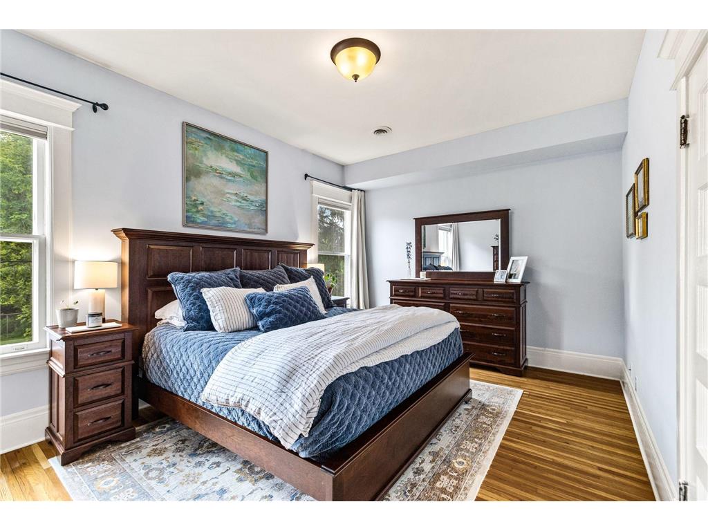 542 Portland Avenue Saint Paul MN 55102 6772103 image33