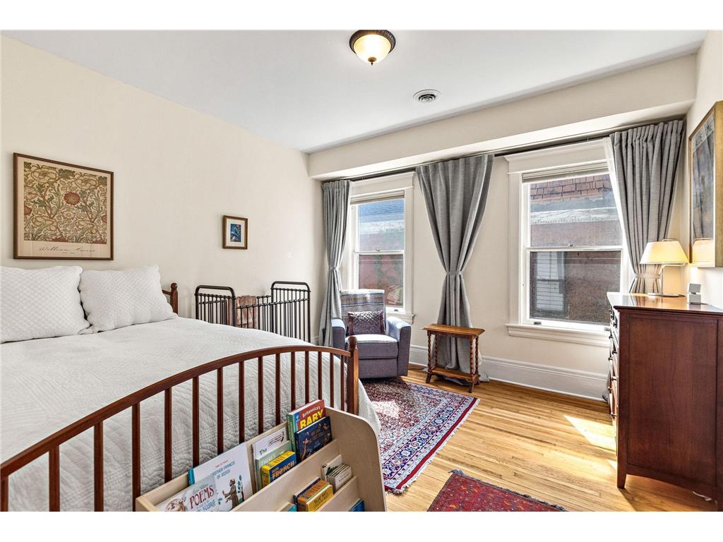 542 Portland Avenue Saint Paul MN 55102 6772103 image37