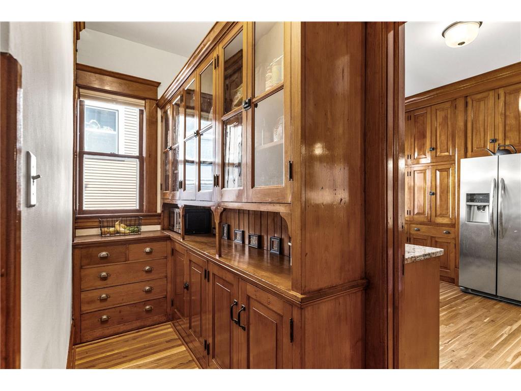 542 Portland Avenue Saint Paul MN 55102 6772103 image8