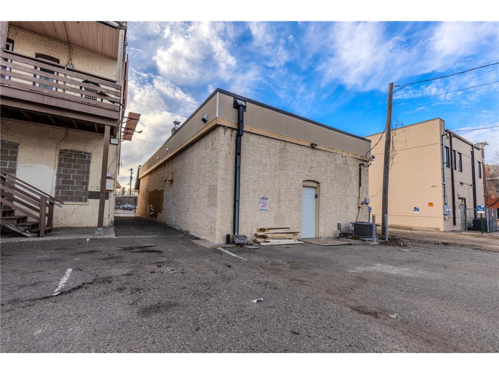 542 Rice Street, Saint Paul, MN, 55103 | MLS: 6500729 | Edina Realty