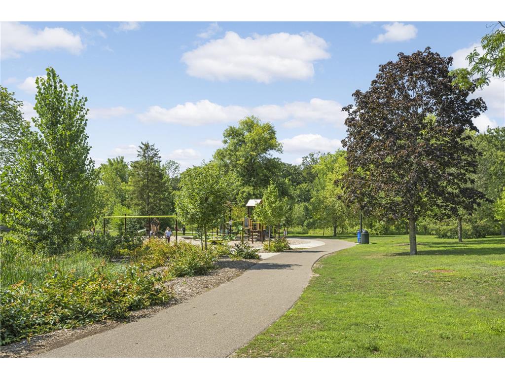 5420 Woodcrest Drive Edina MN 55424 7053996 image39