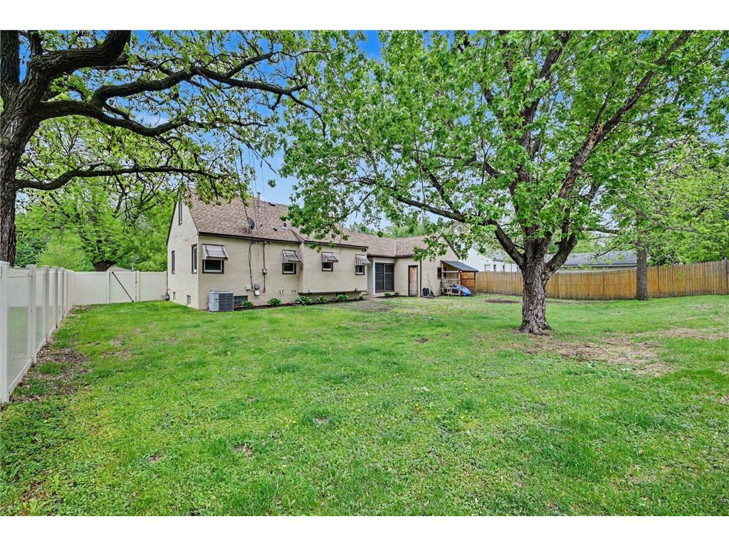5422 Madison Street NE Fridley MN 55421 7075732 image31