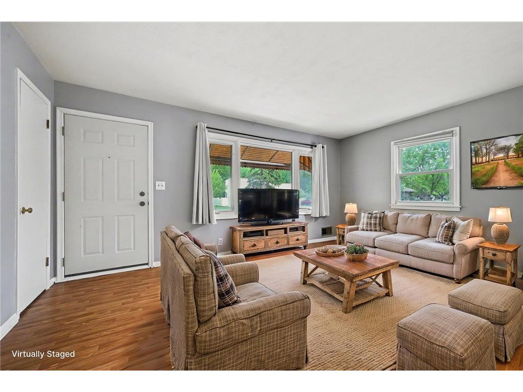 5422 Madison Street NE Fridley MN 55421 7075732 image4