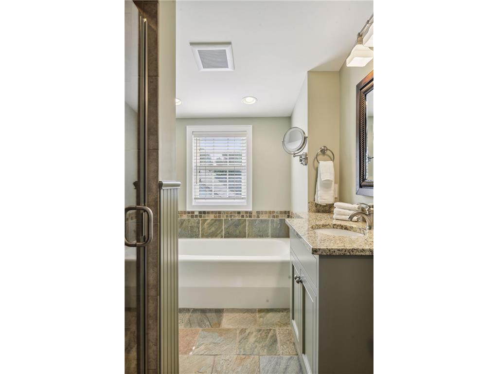 5423 Abbott Place Edina MN 55410 7025558 image39