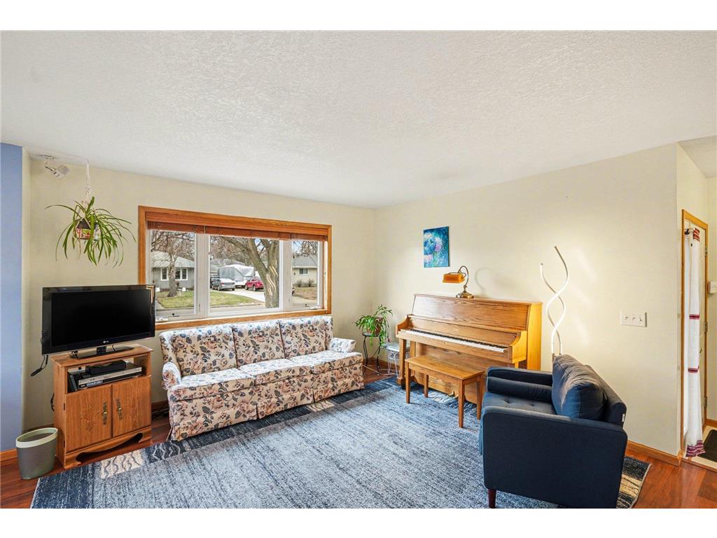 5427 Knox Avenue N Brooklyn Center MN 55430 7041250 image4