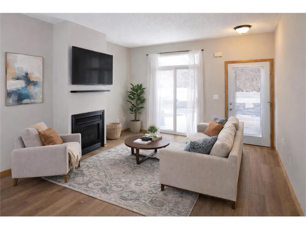 543 Roundhouse Street Shakopee MN 55379 7018001 image1