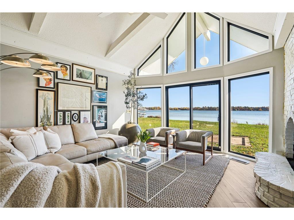 5432 Lake Avenue Shoreview MN 55126 - Turtle Lake 6813776 image1