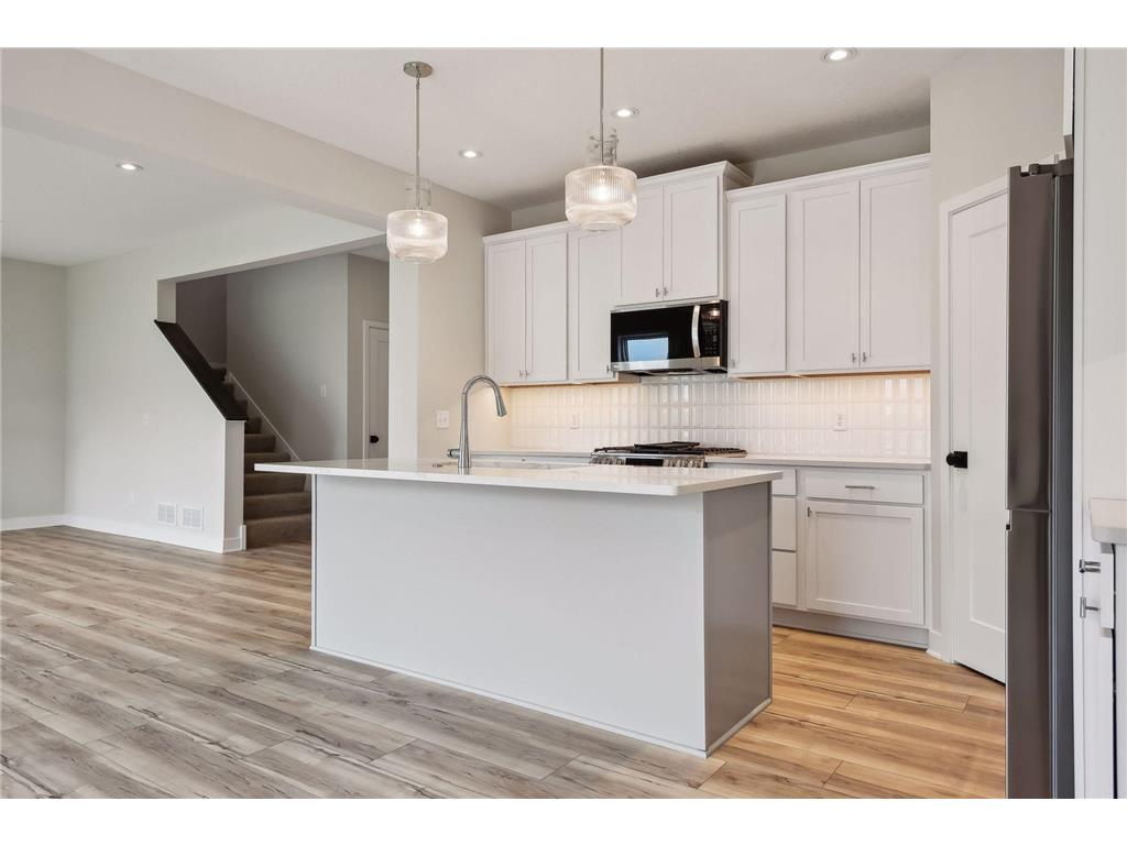 5432 Scenic Loop Run, Victoria, MN, 55318 MLS 6531421 Edina Realty