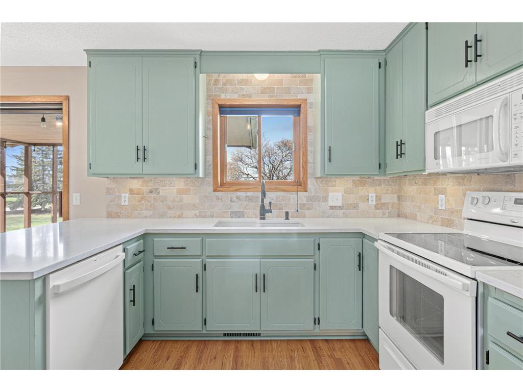 5435 Upper 147th Street W Apple Valley MN 55124 6689864 image1