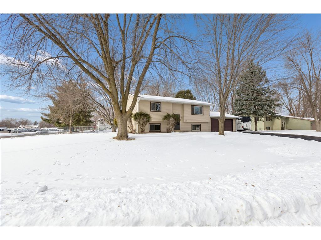 5439 Large Avenue NE Albertville MN 55301 7016761 image1