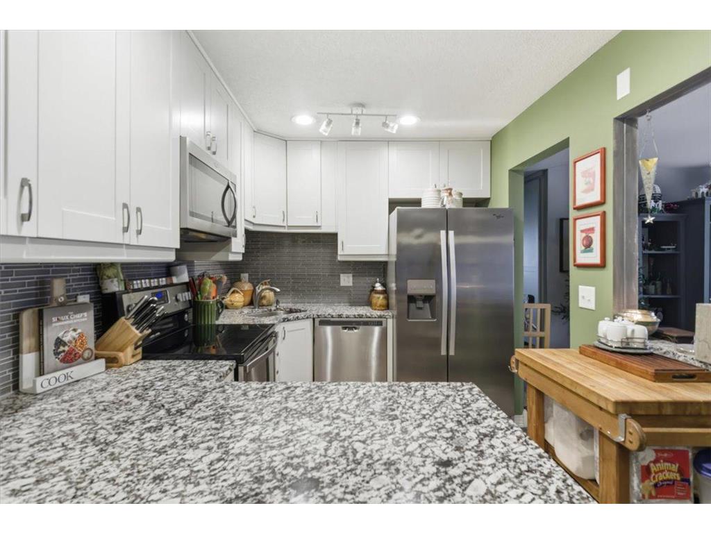 5440 Three Points Boulevard #523 Mound MN 55364 - Lake Minnetonka 6818539 image7