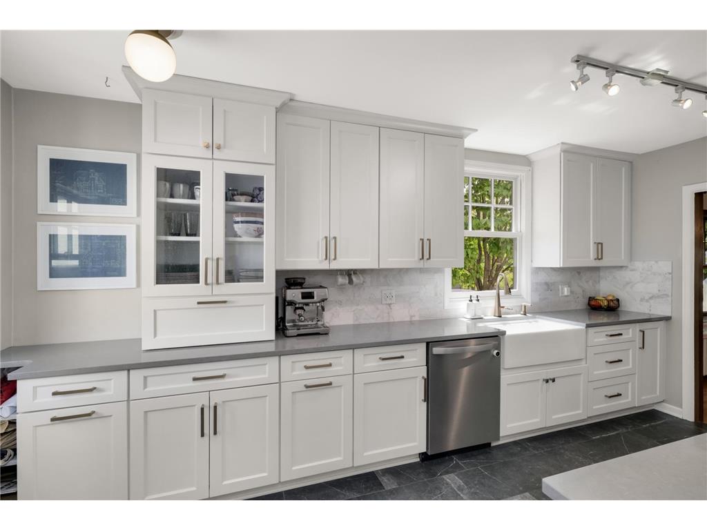 5441 Fremont Avenue S Minneapolis MN 55419 7071833 image10