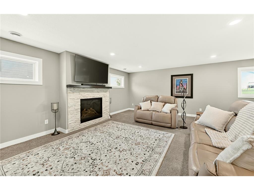 5443 Ridgeview Drive NW Rochester MN 55901 7068725 image21