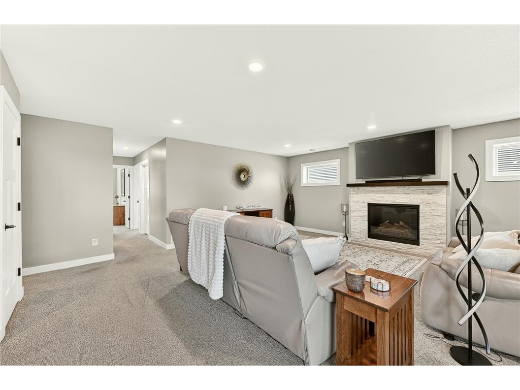 5443 Ridgeview Drive NW Rochester MN 55901 7068725 image23
