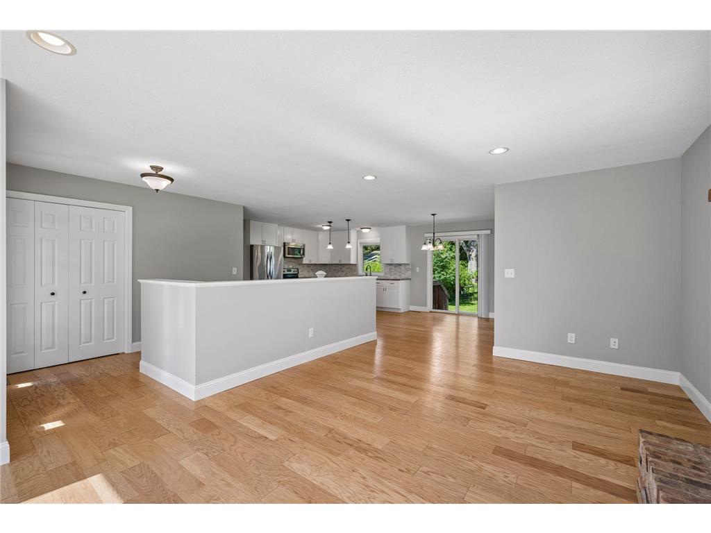 5447 54th Circle NE Albertville MN 55301 7096896 image4
