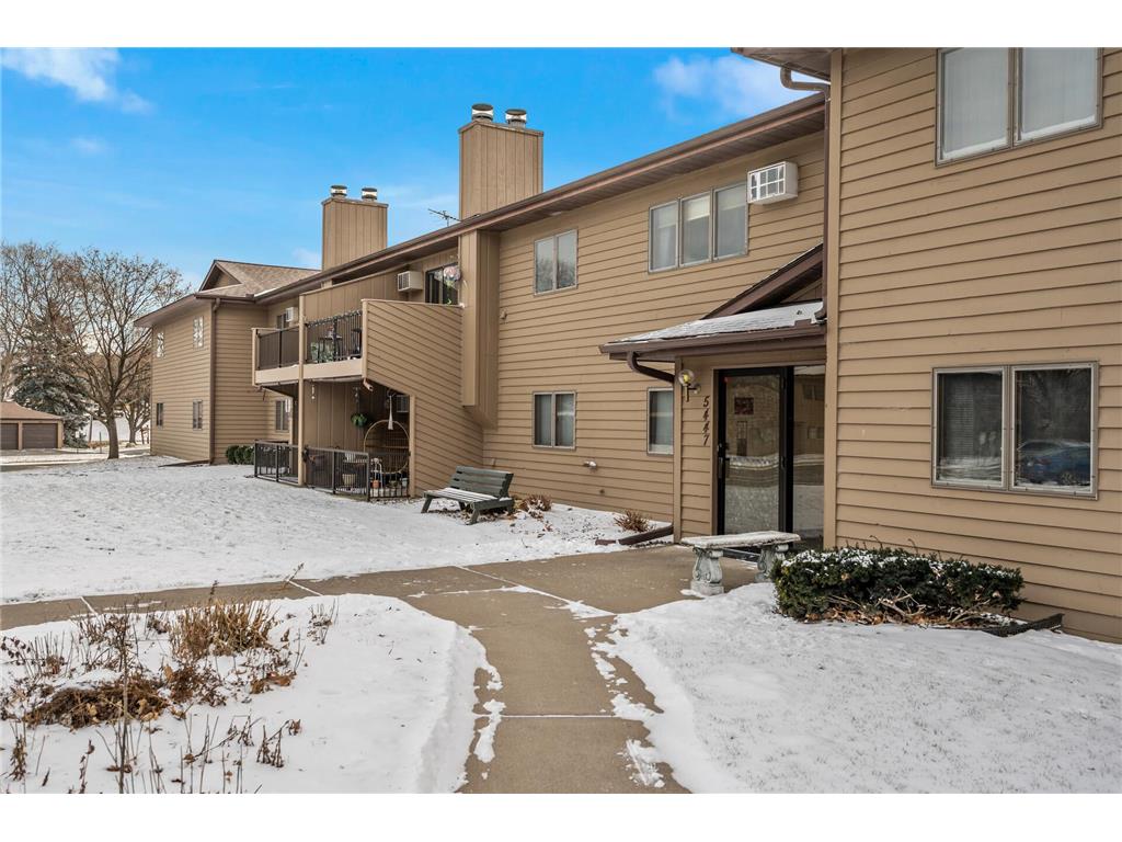 5447 Babcock Trail #208 Inver Grove Heights MN 55077 6478258 image1