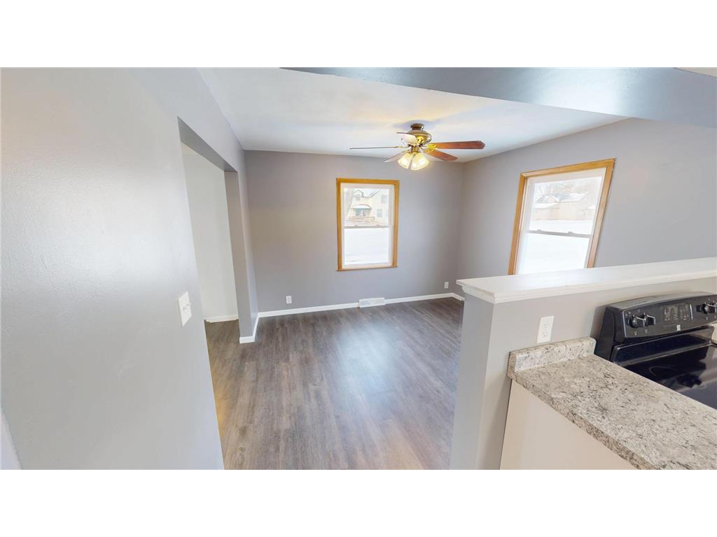 545 2nd Avenue SE Wells MN 56097 6820731 image5