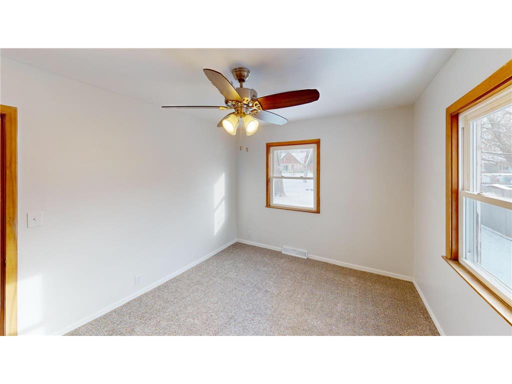 545 2nd Avenue SE Wells MN 56097 6820731 image7