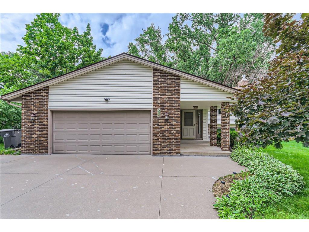545 Lake Cove Court Shoreview MN 55126 6558533 image1