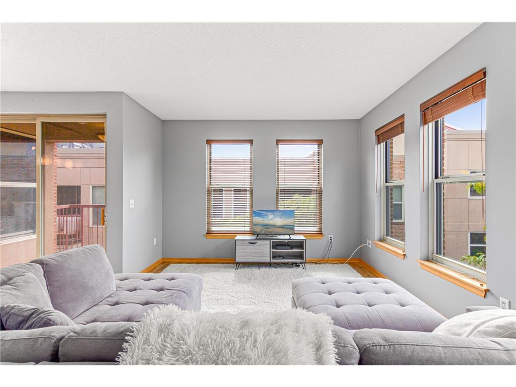 545 N 1st Street #404 Minneapolis MN 55401 7016150 image2